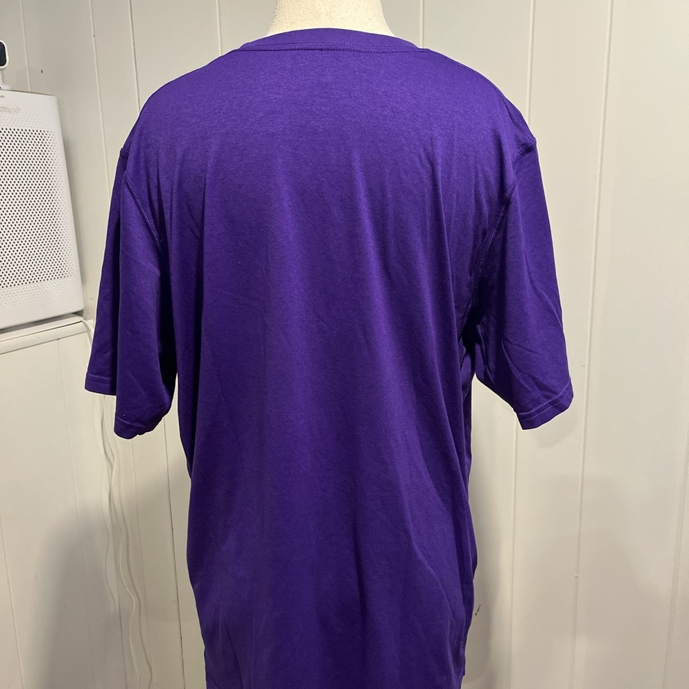 Nike Men's Purple T-Shirt - Picture 4 of 5